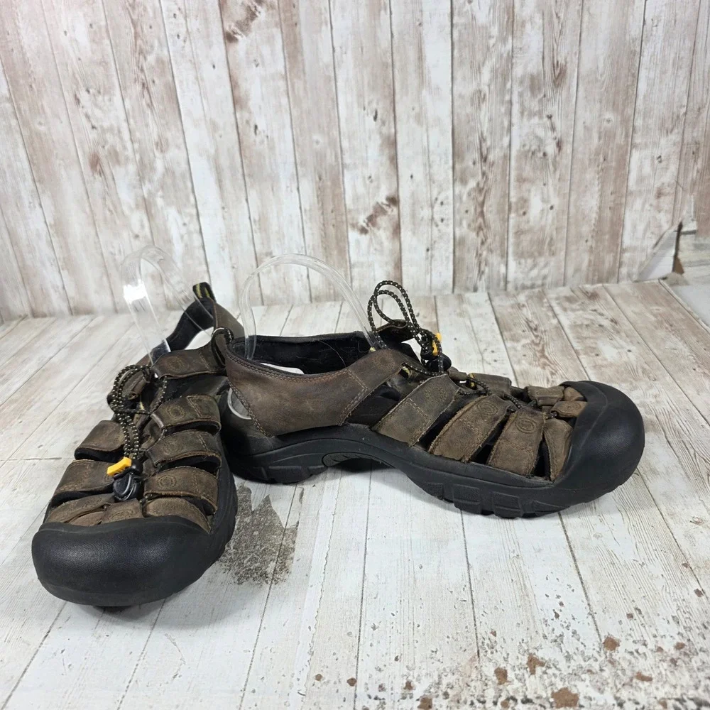 KEEN Newport Premium Bison Brown Leather Sport Sandals Mens 10 Hiking Trail Shoe